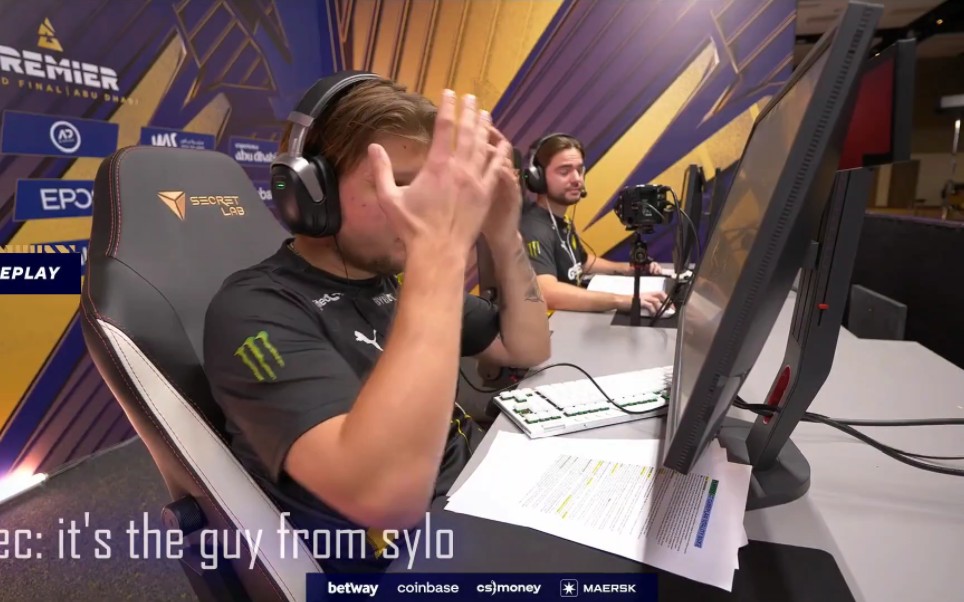 s1mple压力名场面出处