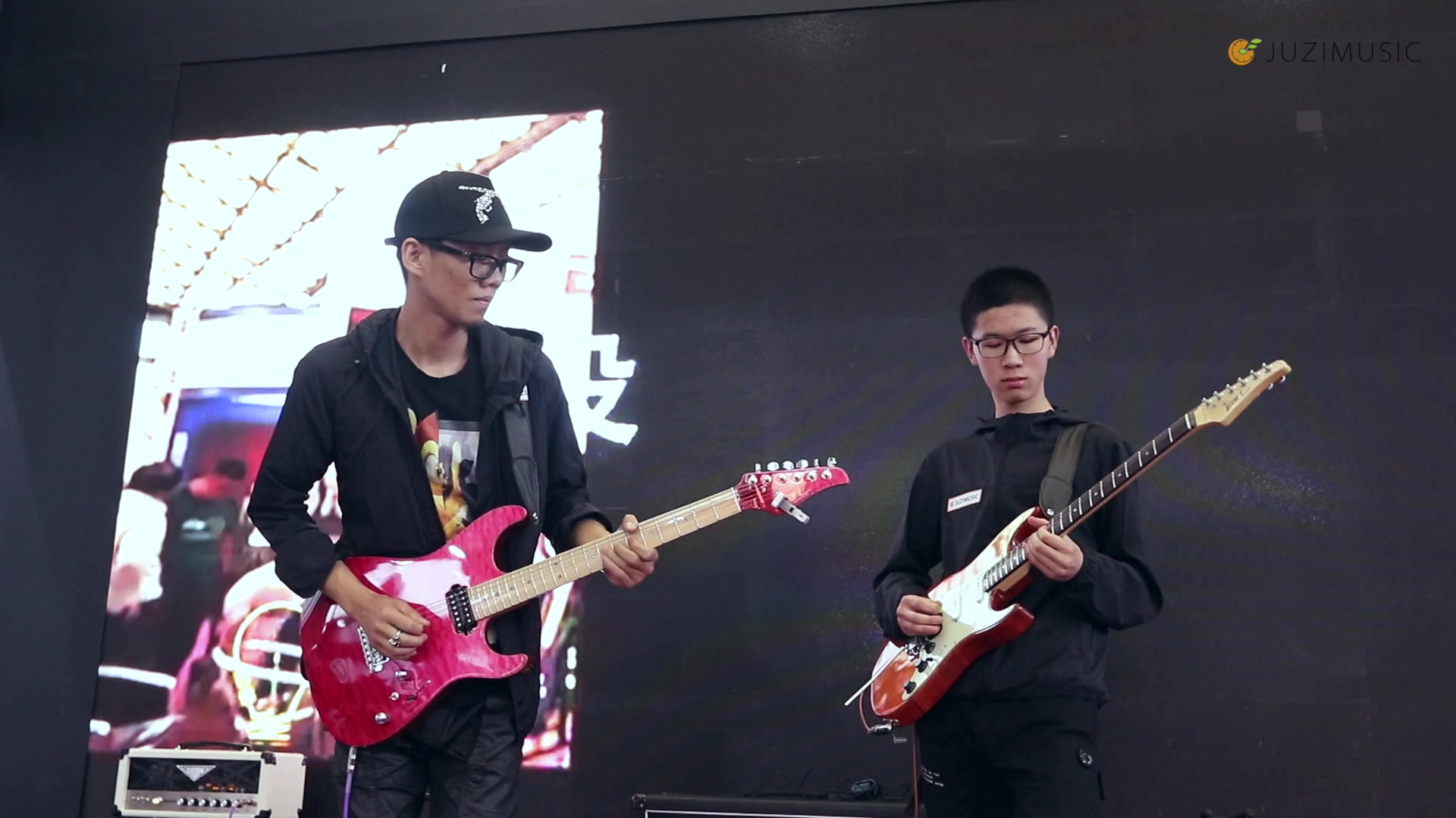 崔冠可与学员贝贝 2017上海乐器展-《butterfly》