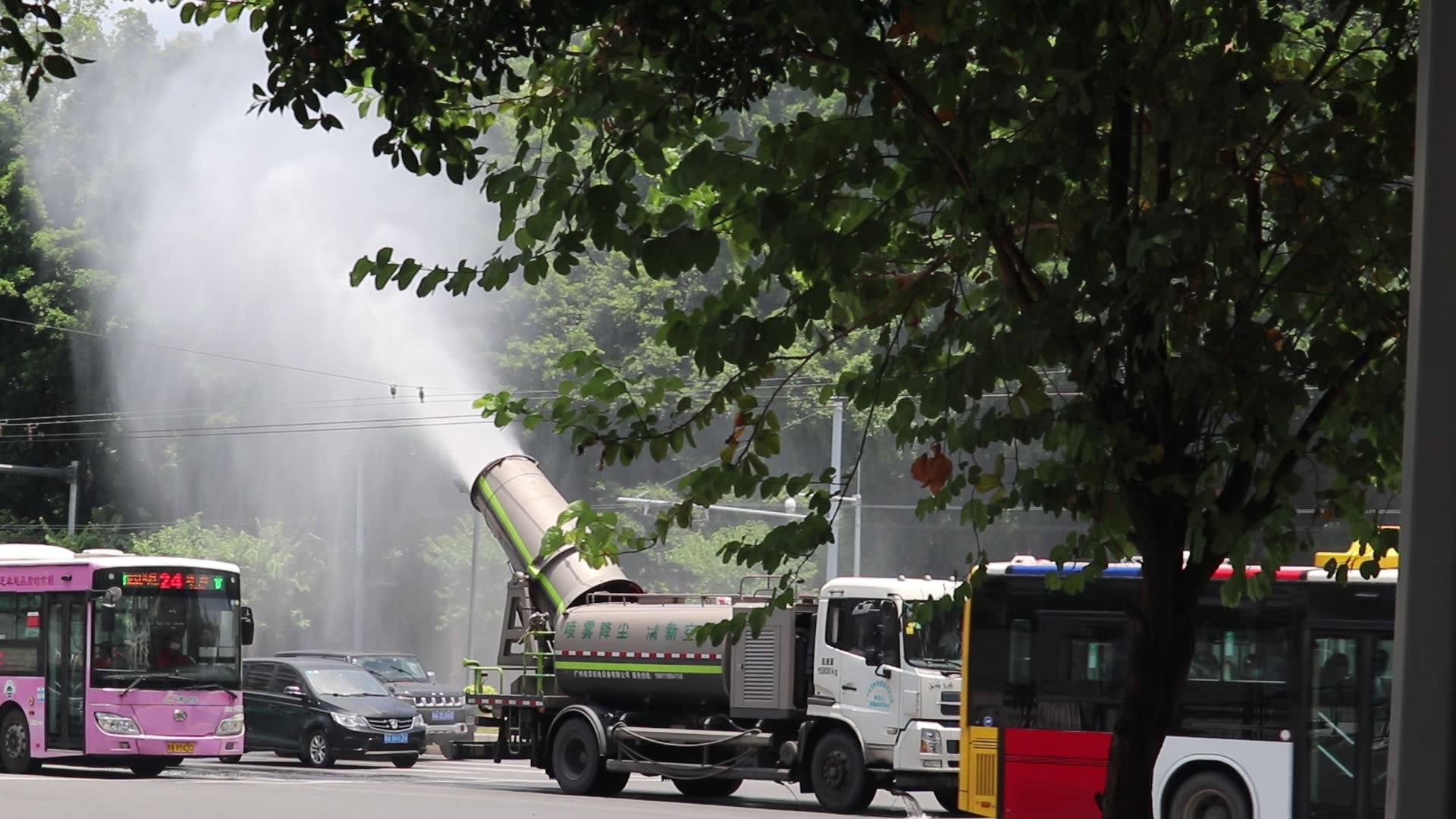 [图]洒 水 车