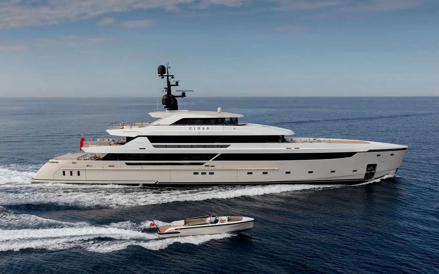 "-5900万欧元的意大利圣劳伦佐sanlorenzo 62steel cloud 9号豪华游艇