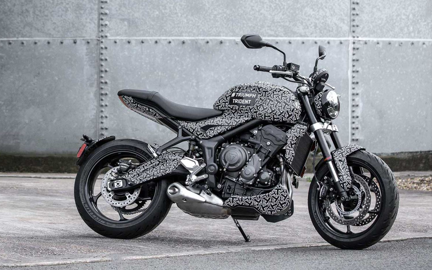 triumph 凯旋 trident 三叉戟 来了