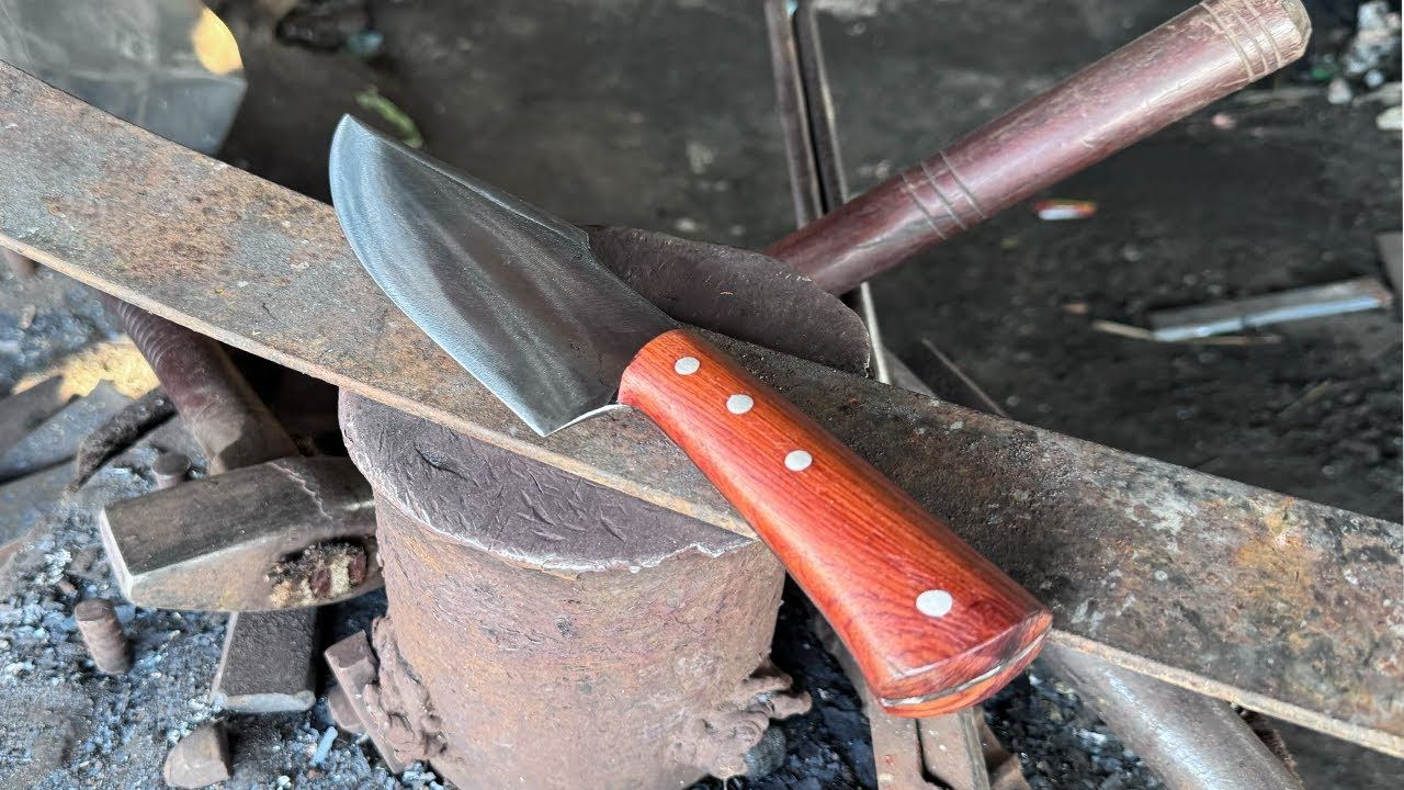 这就是为什么有些人更喜欢拥有一把自制刀