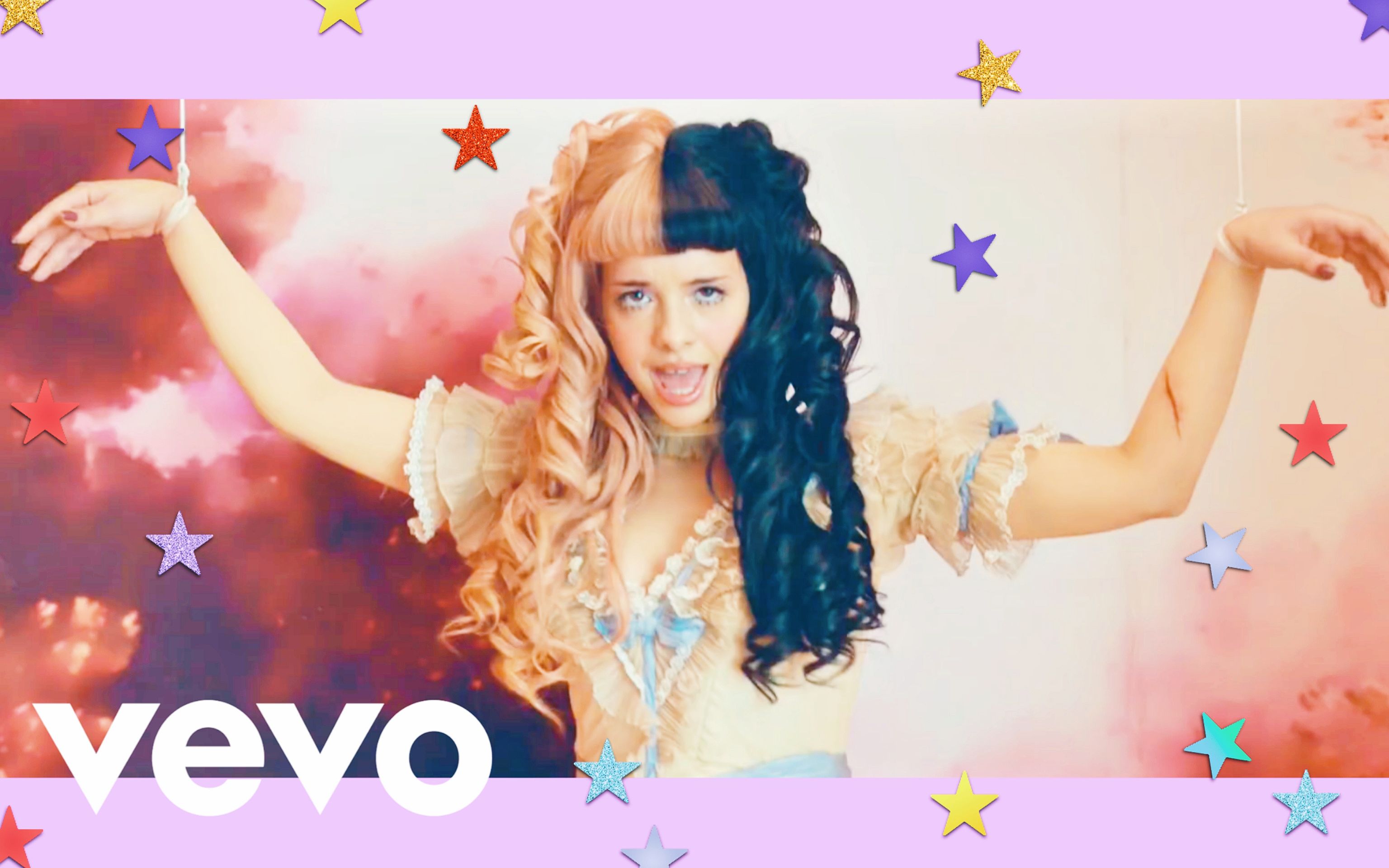 mv首播牙牙变提线木偶演绎新单showtell