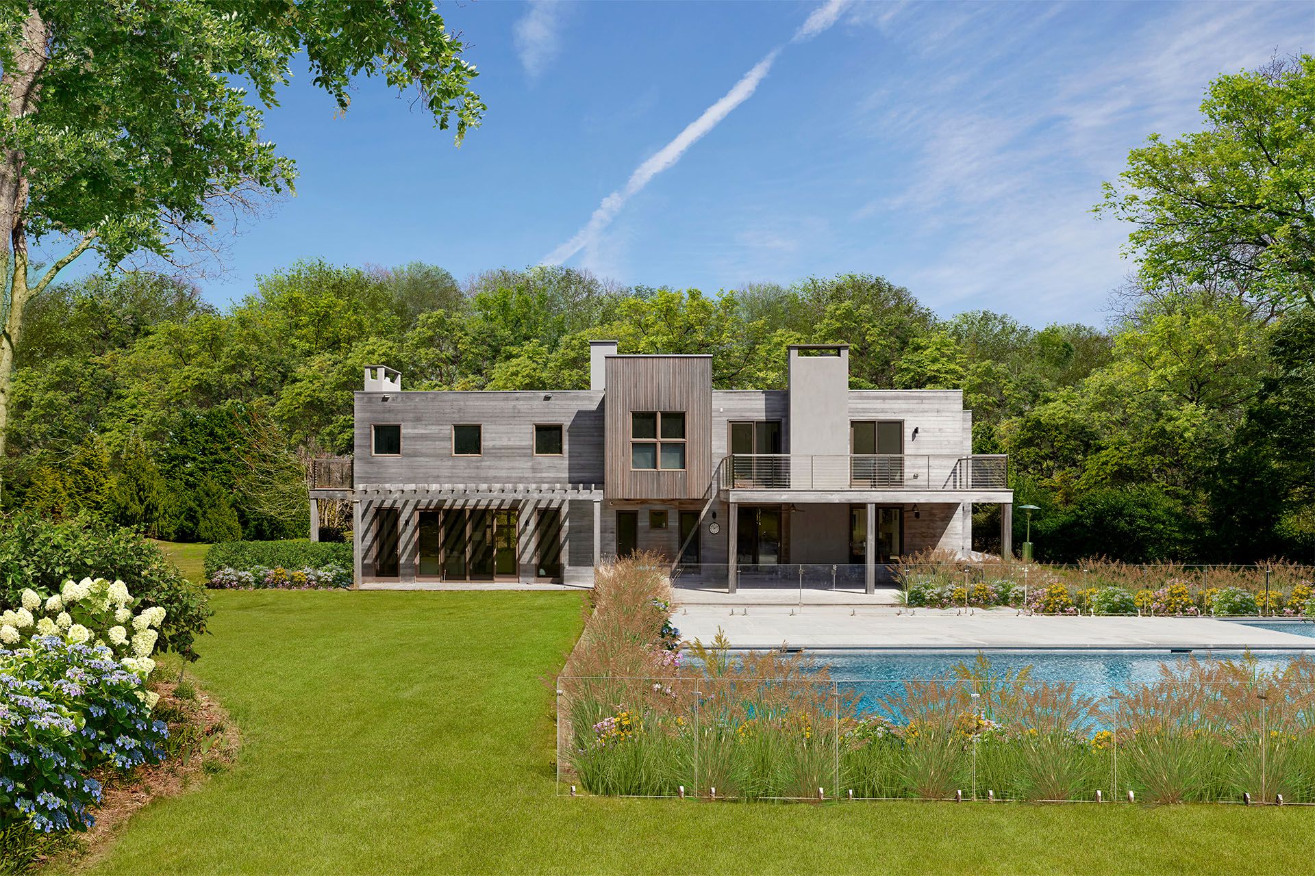 在纽约长岛阿默甘西特的一座环境优美的夏季度假别墅|151 and 155