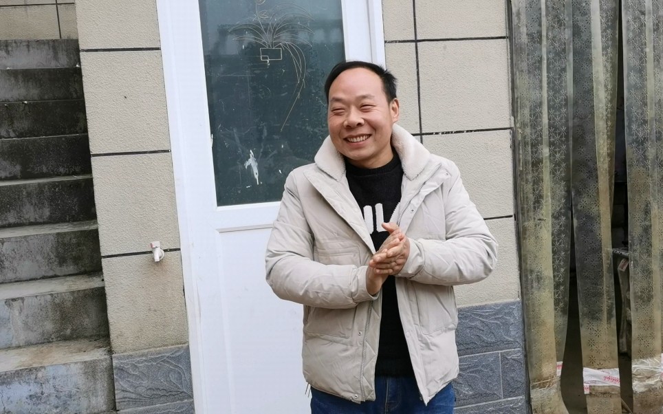 河南农村小伙娶个青岛媳妇,会过日子还是抠脚汉,这样的男人好吗