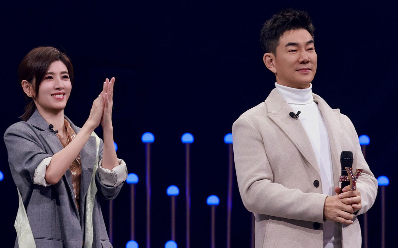 任贤齐苏慧伦一开嗓,我被《烛光》撞了青春的老腰!谁懂啊家人们