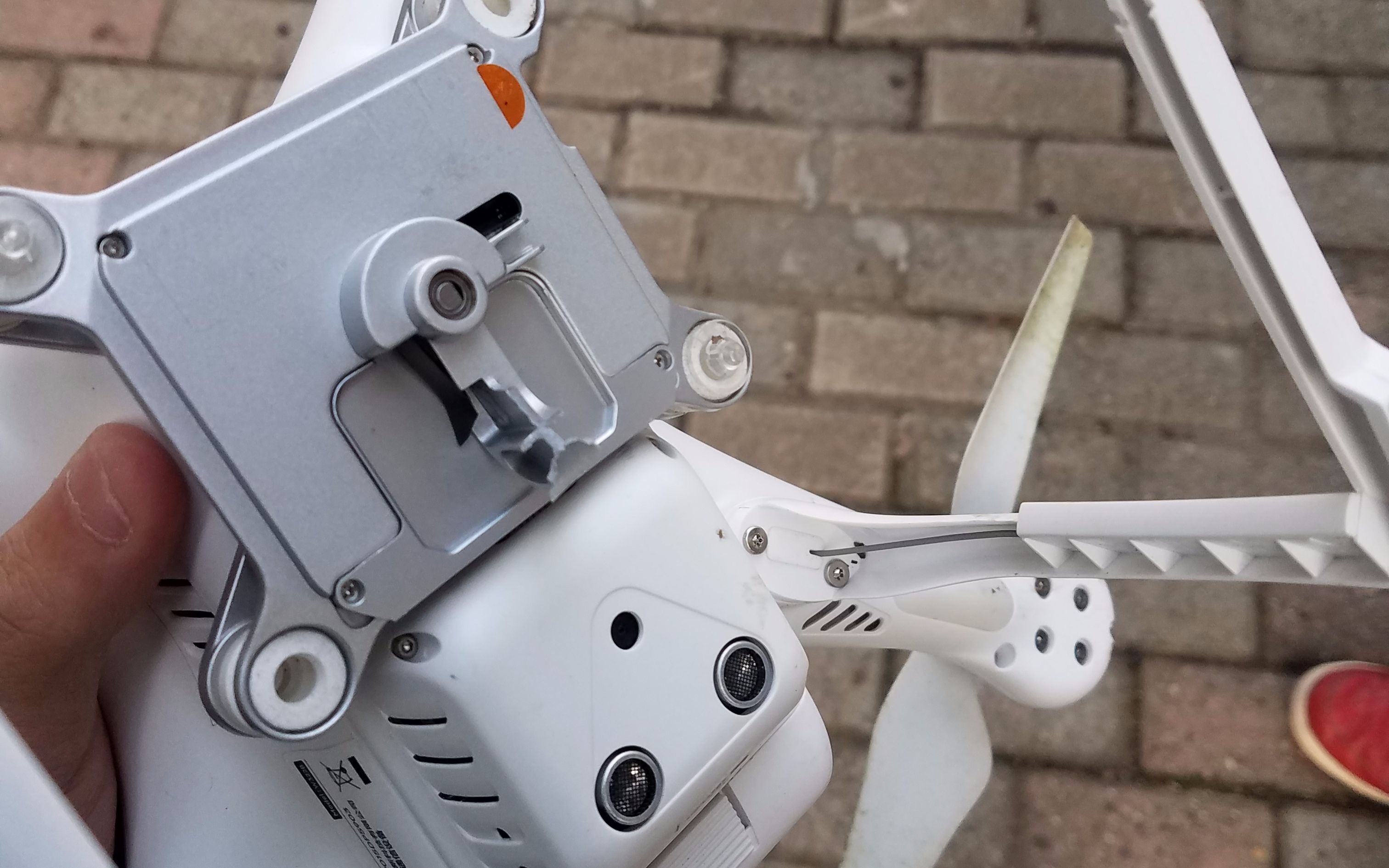 小白大疆3a航拍校园结果摔机回放(非up主飞行)