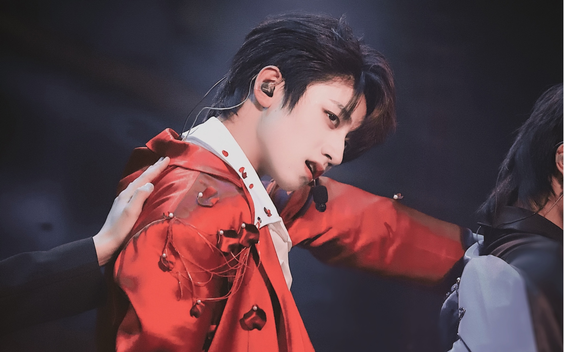 05中学生追赶游戏 女团舞 /朱志鑫上火特务j 猫步轻悄 双机位fo