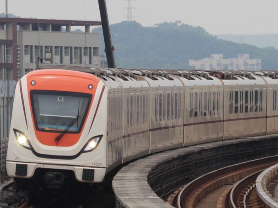 [侧方展望] 广州地铁14号线(特快列车) 夏良附近