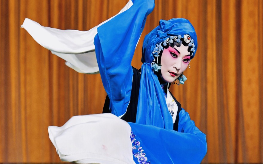 6.22】深圳戏院《锁麟囊》主演:孙劲梅