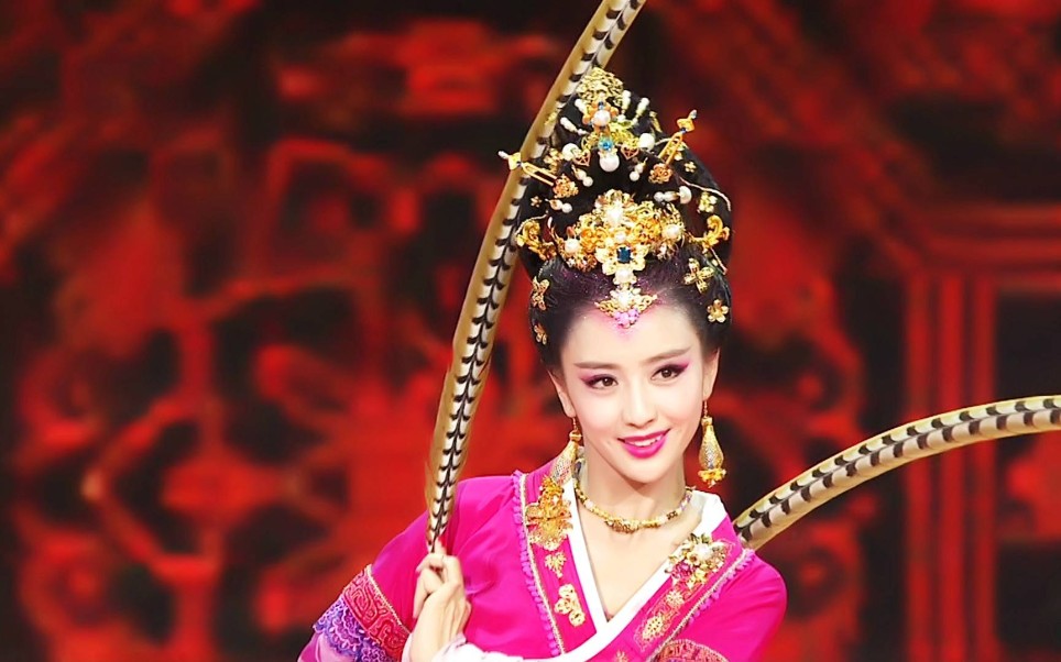 【佟丽娅跳舞】【貂蝉】丫丫也太美了,这神仙颜值爱了,眉眼里透着魅惑