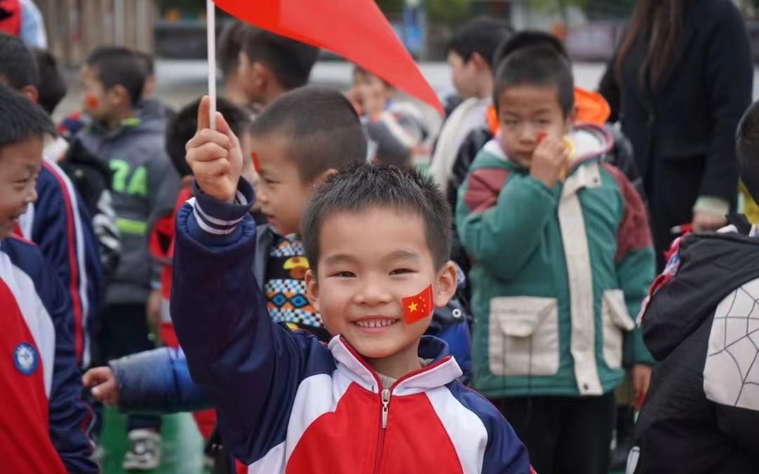 开学第一课|童心向党,当大学生志愿者来到汶龙小学…哔哩哔哩bilibili