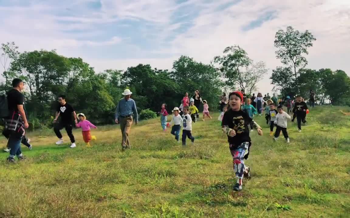 [图]一年一次体验大丰收🌾亲子割稻节