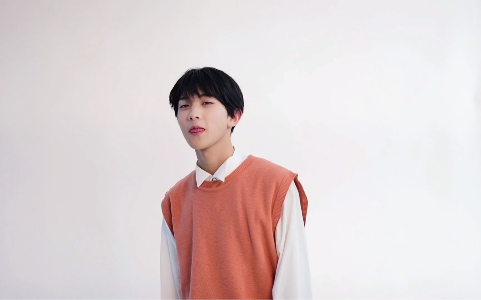 【创造营2021】创4学员【张星特】公式照拍摄花絮,快乐原来如此简单