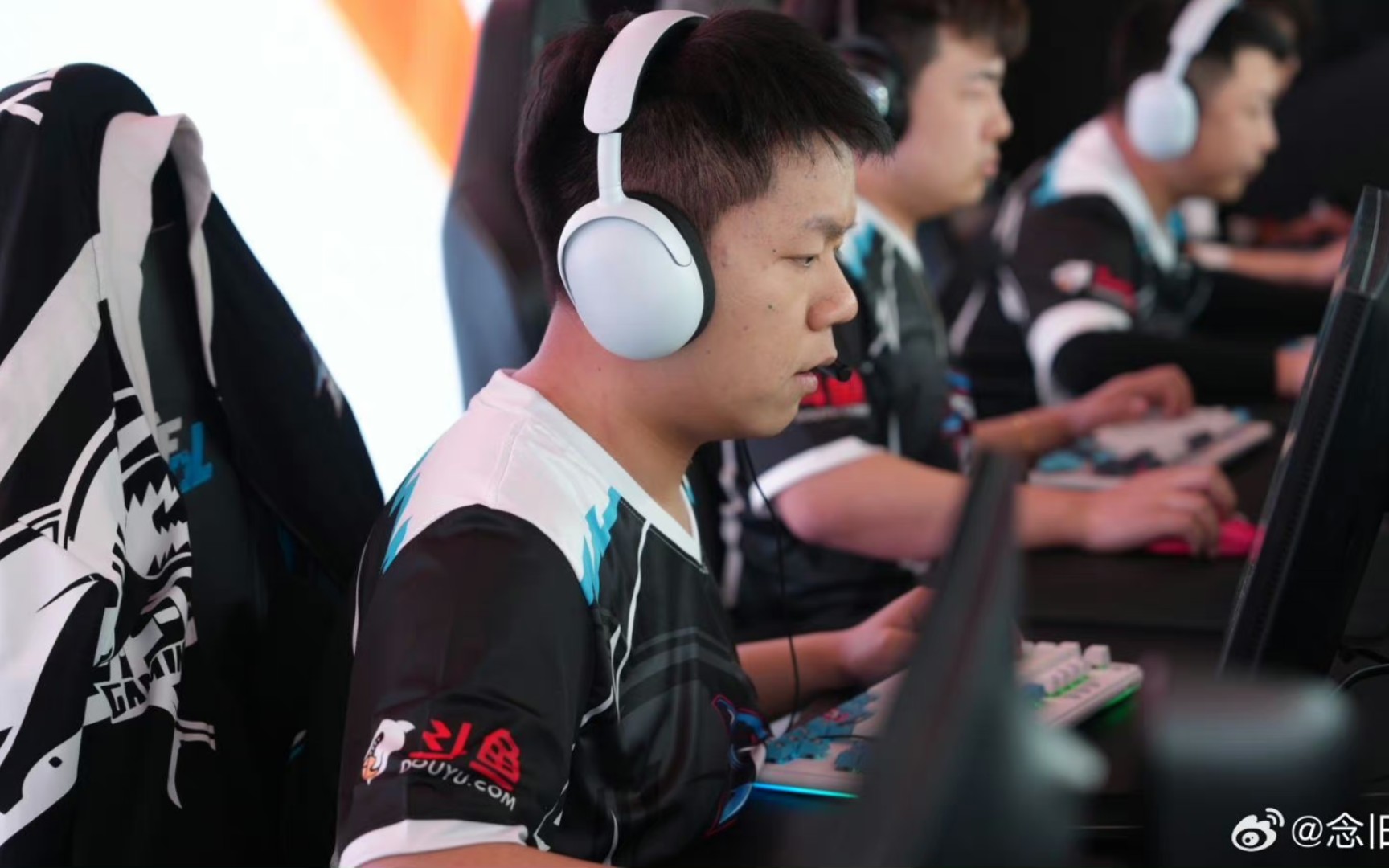 「cfpl春季季后赛」白鲨对阵ag,念旧抓ag盲点,一人灭队,不愧王炸选手