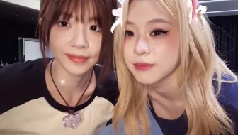 光是同框就可以让我尖叫的两位..小姐姐你们般配得太超过了 不愧是我豹豹猫猫