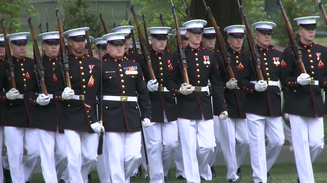 usmc burial arlington national cemetery美国海军陆战队勇士葬礼