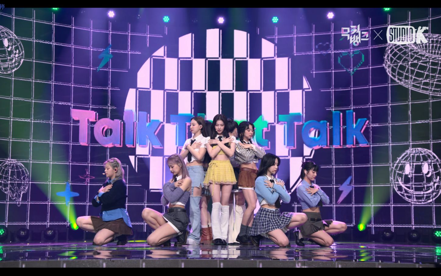 [图]【TWICE 直拍】220902 Talk That Talk 音乐银行 全体 + 个人直拍合集