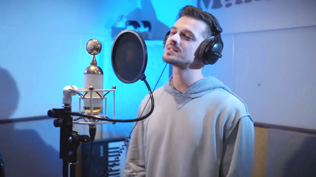 乌克兰男歌手misha marvin新单Признание官方mv