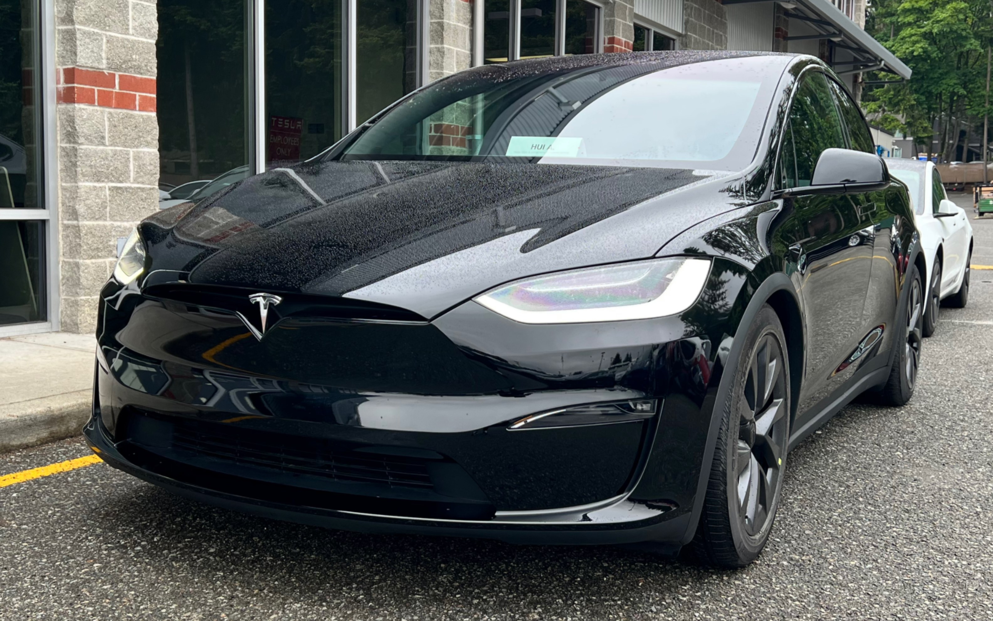 西雅图提车记之-特斯拉2023 model x 比我的老款确实更新了不少