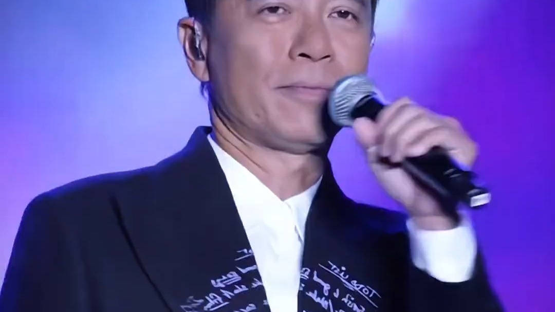 分开越远 越是牵挂! #李克勤#一生不变#现场版live#锋味音乐节