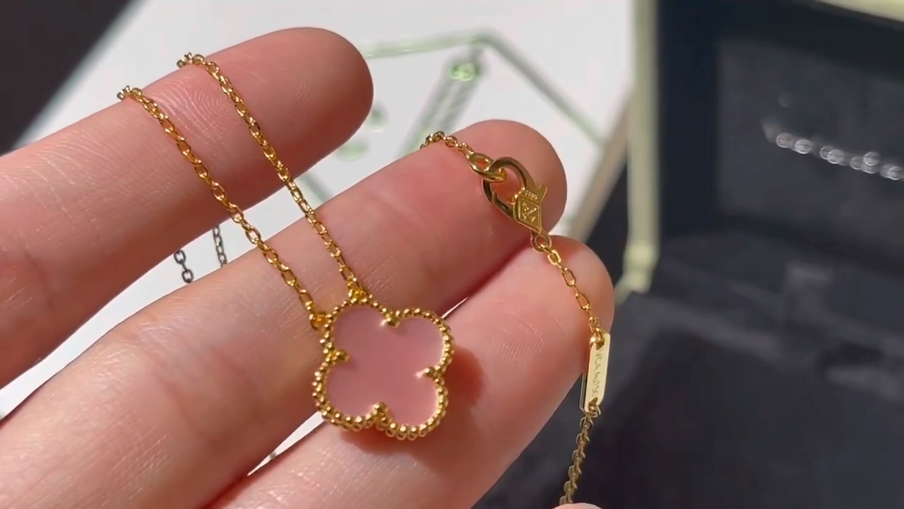 vca梵克雅宝粉贝四叶草项链