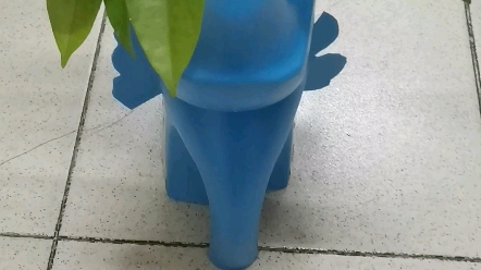 蓝月亮瓶子怎么做花盆图片