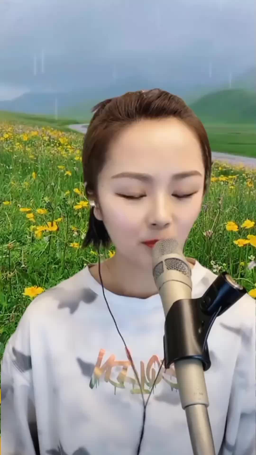 萨日娜濛濛细雨上热门热门歌曲抖音热歌感谢支持感谢关注感恩所有