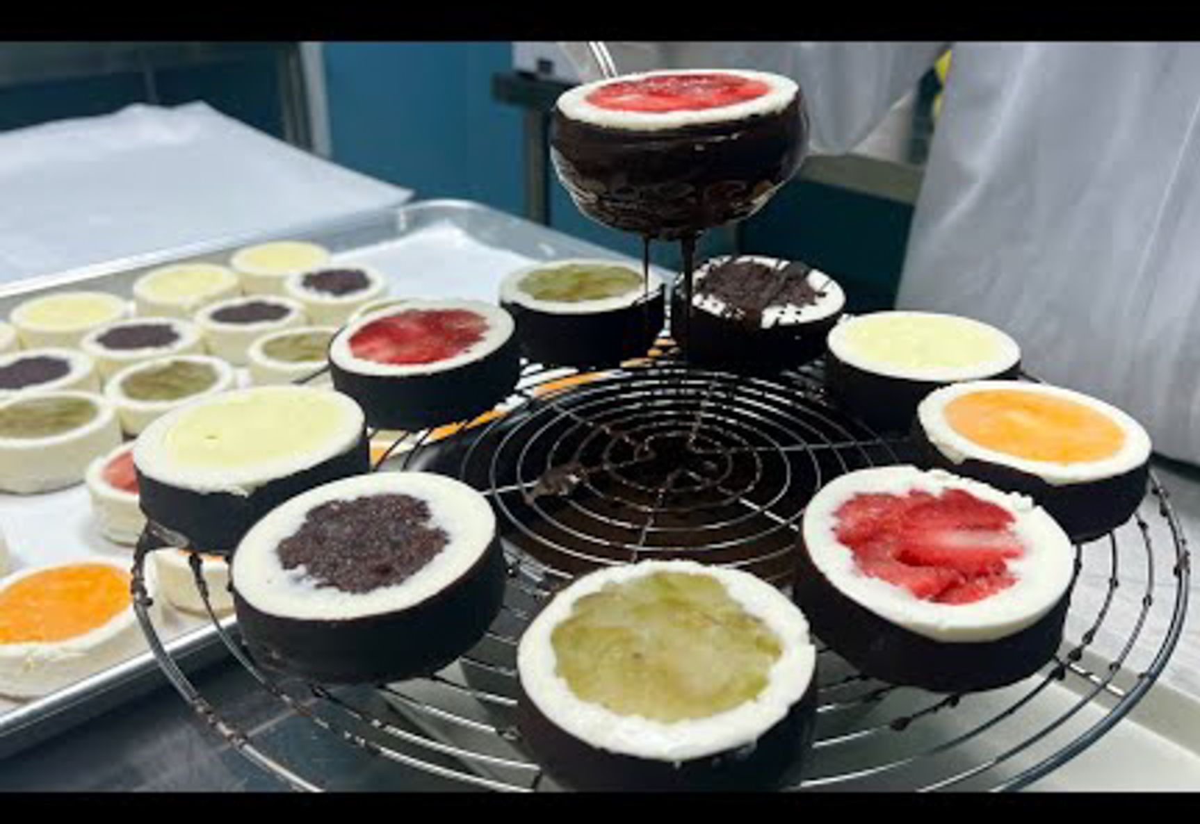 最近很流行的甜点! 144 层水果巧克力派 - 韩国街头小吃