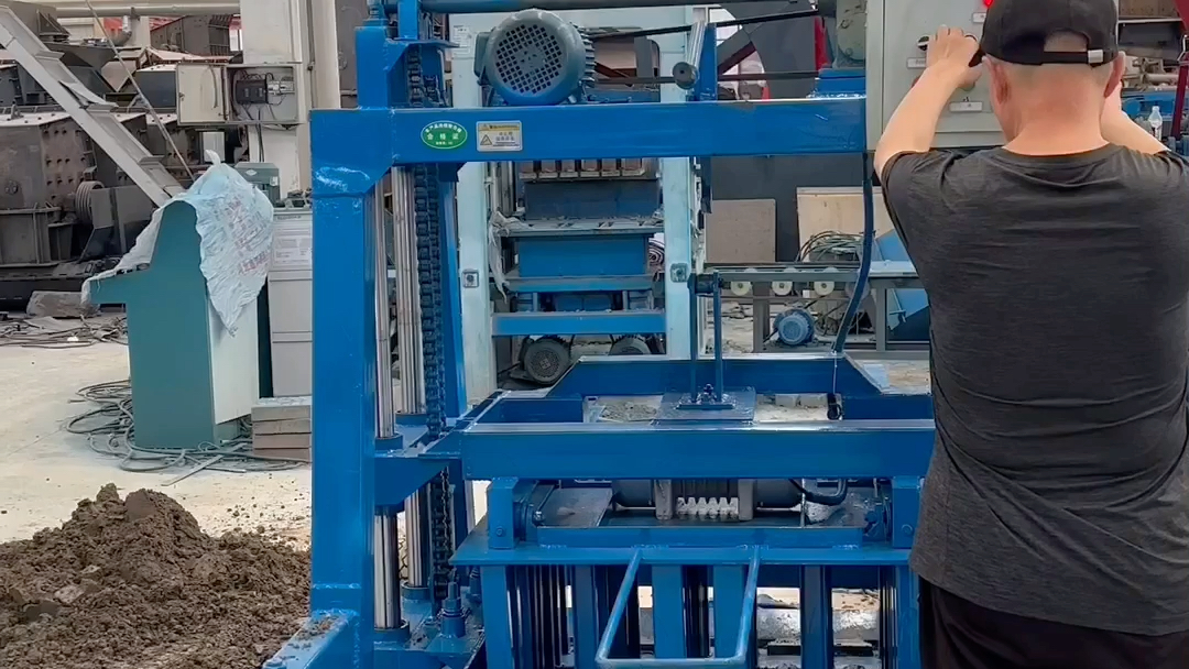 移动式混凝土工字连锁护坡砖机