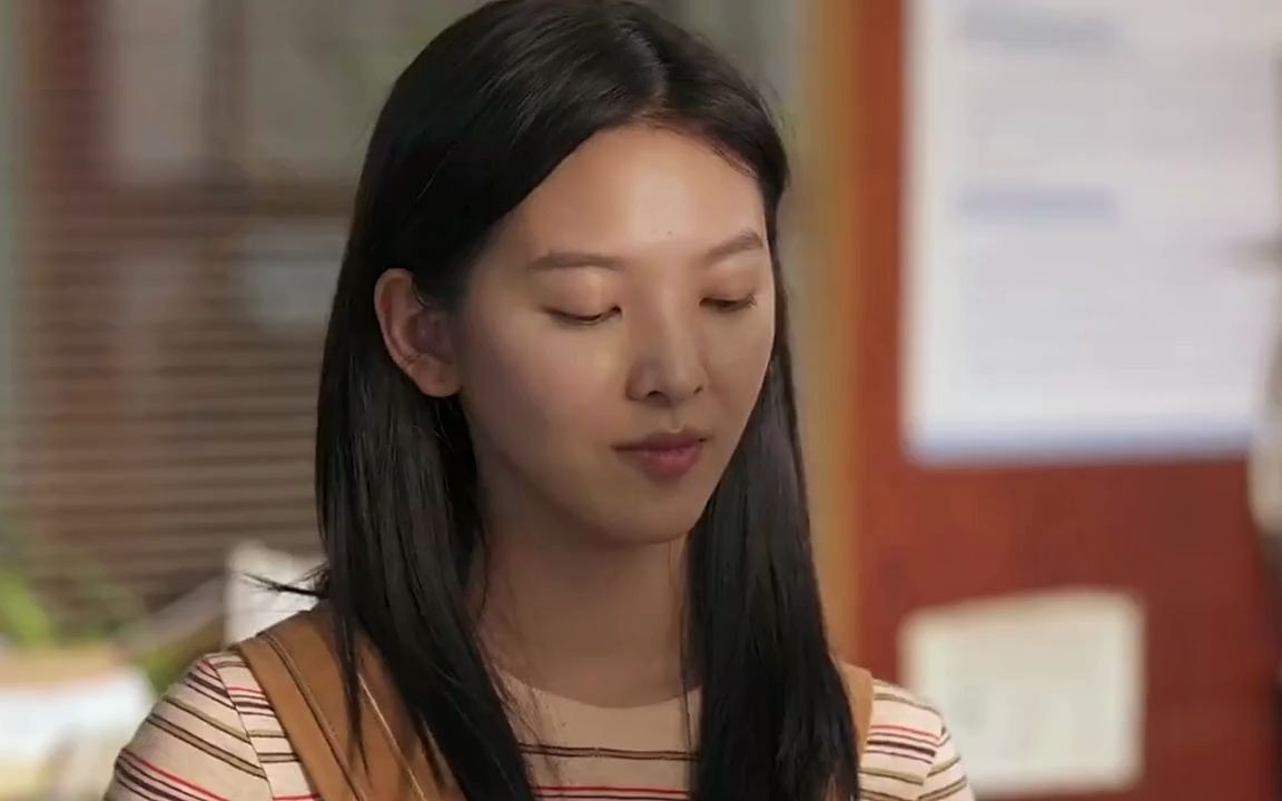 丽江小倩《一瞬间》,你的青春,是否也曾为她挡雨