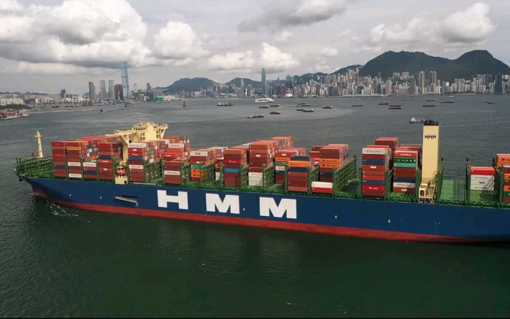 hmm algeciras arriving into hong kong 超大集装箱船挂靠香港葵涌