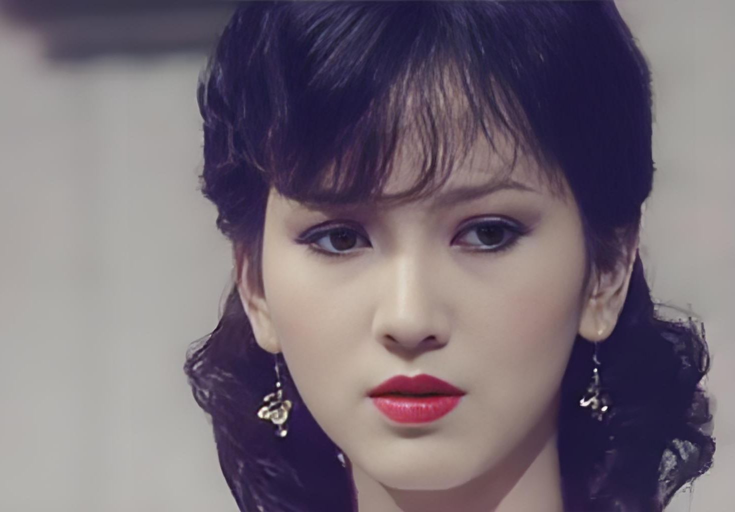 穿越时光隧道,揭秘不老女神赵雅芝40年前的盛世美颜