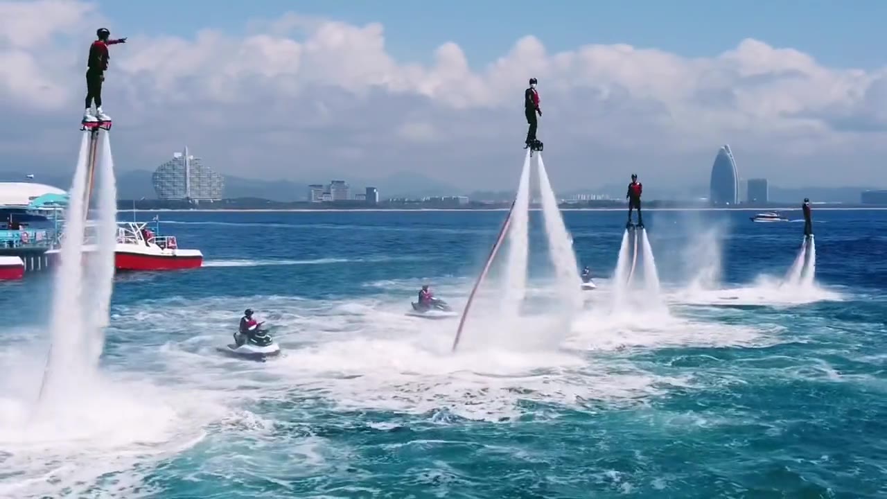 天朗气清海岛游带你去看海 水上飞人 玩水 水上运动 蜈支洲岛