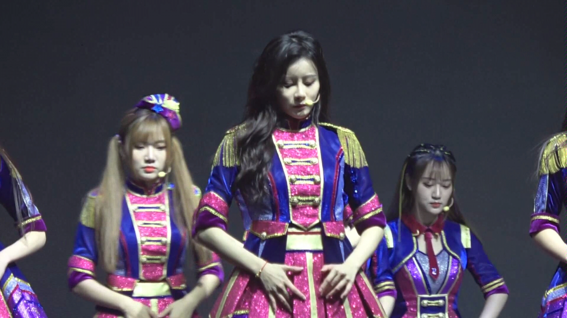 bej48段艺璇在黑夜降临前我会来到你身边正义之手饭拍