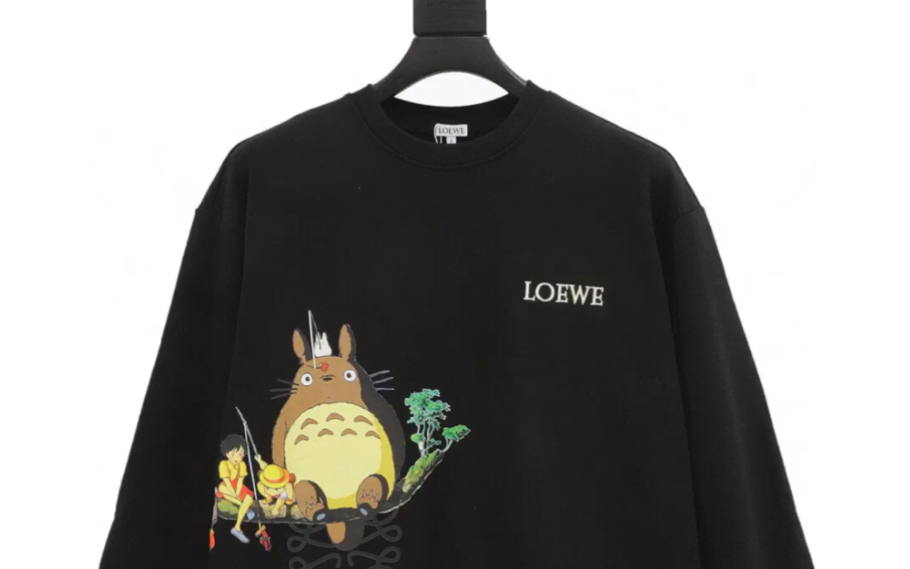 盘点一下原单loewe罗意威龙猫印花圆领卫衣