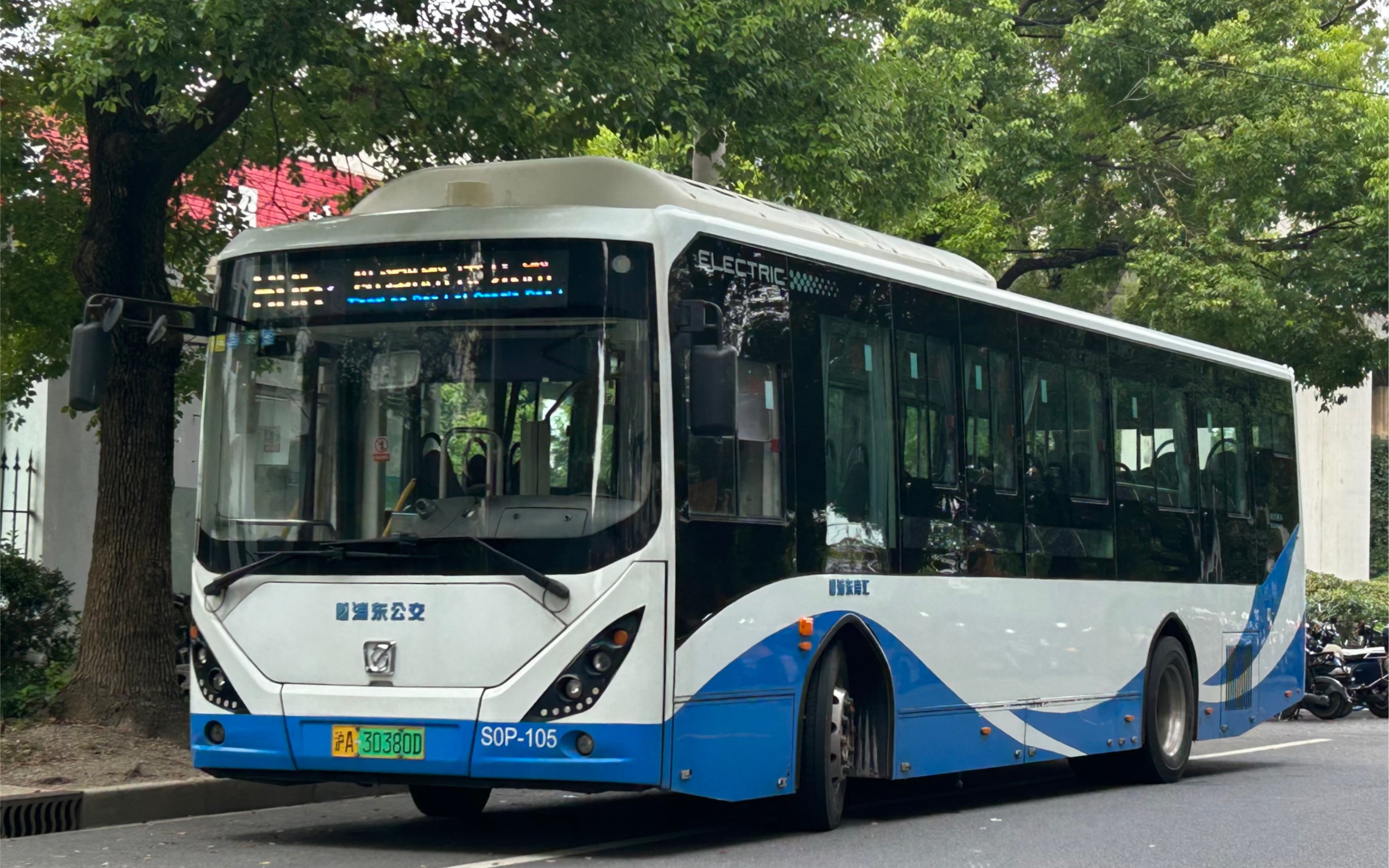 (下盐路骨干 摇车线提速明显)上海公交 浦东南汇 806路 听潮路拱乐路