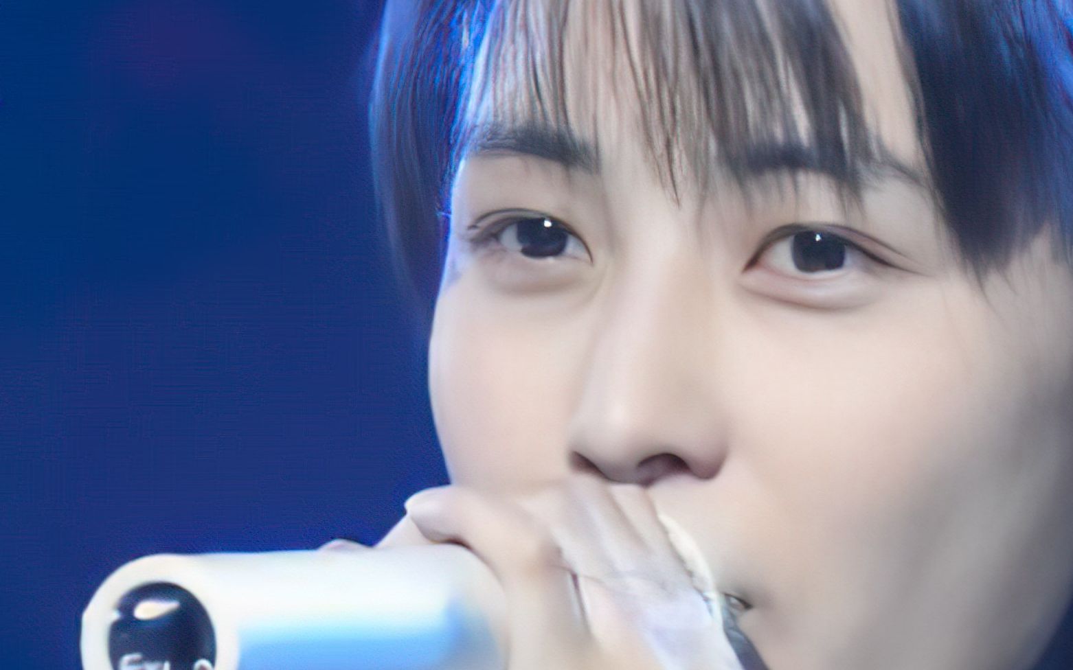 [泉水颜值最高时期★超高清live99耳机特化] i wa