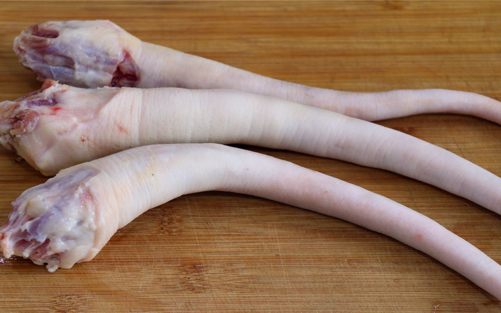 猪尾巴试试这样做比猪蹄都好吃一次做3根不够一人吃真过瘾