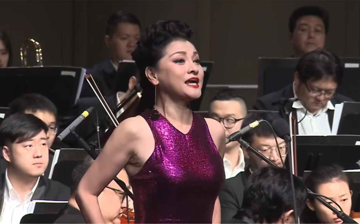 女高音歌唱家么红《漫步街头》,深圳大剧院艺术节开幕音乐会