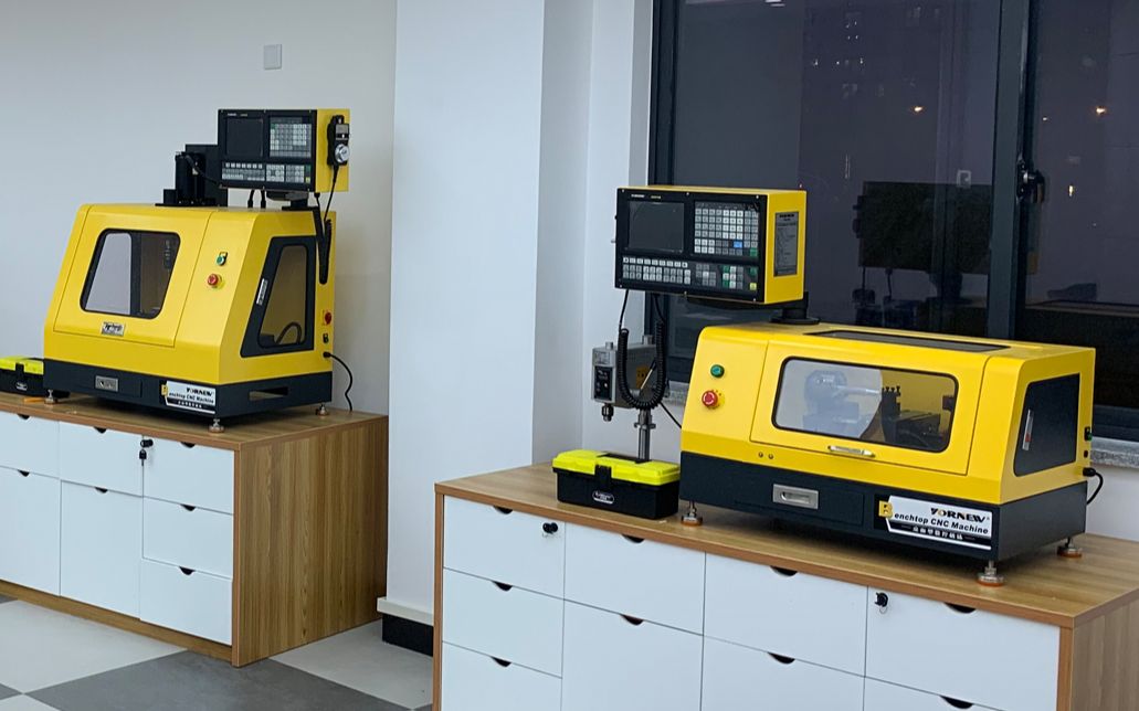 办公室的桌面工具机床桌面型数控车床自动换刀车螺纹机床虽小五脏具全