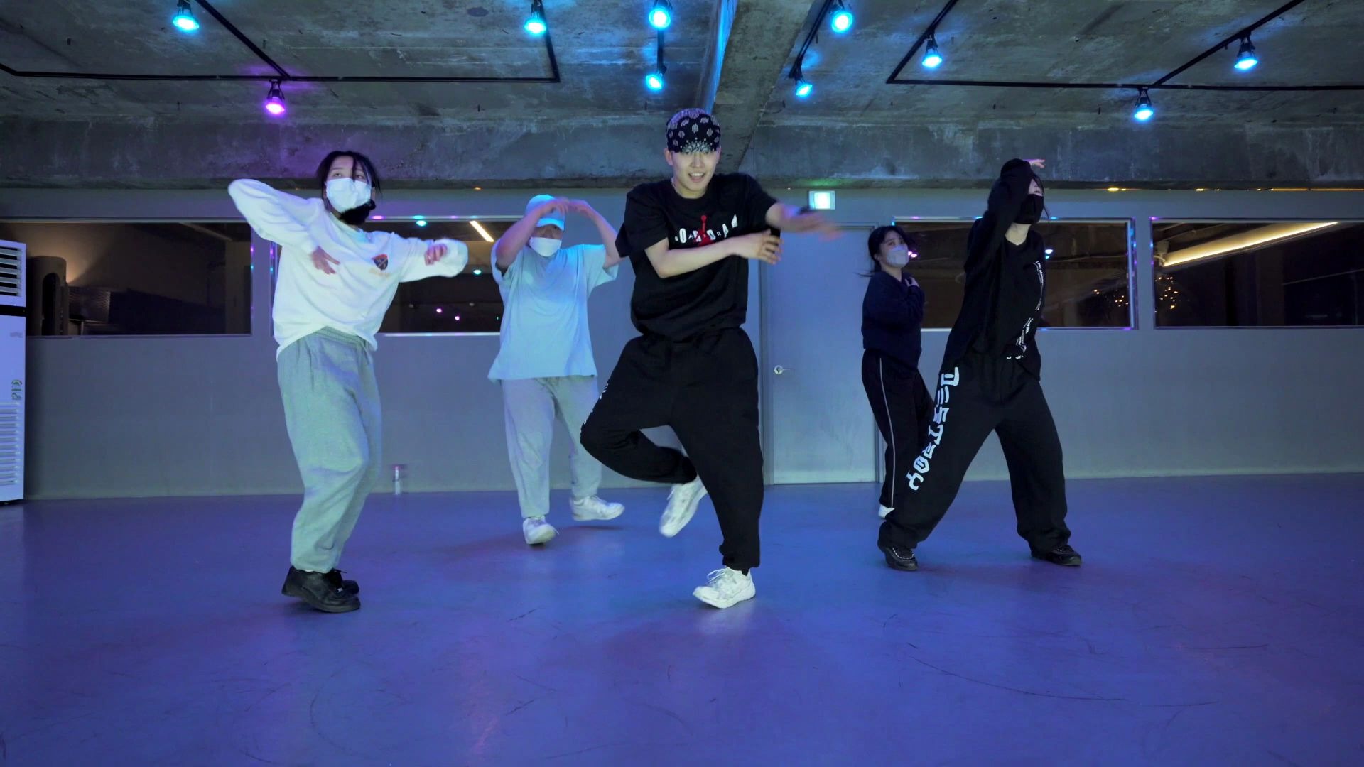 【playtheurban舞室】帅气小哥哥jongho超舒适律动urban编舞比伯新单"