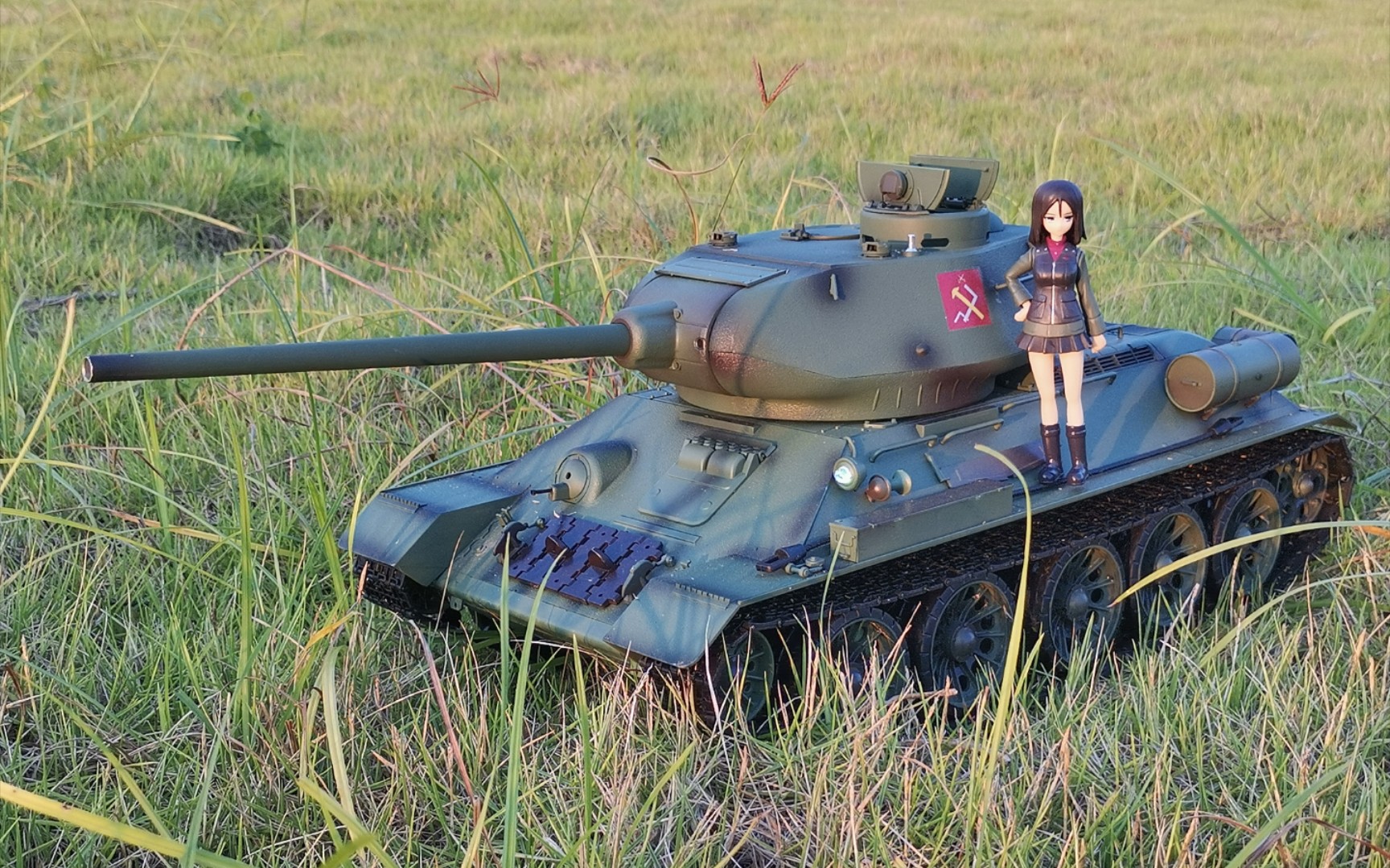 [少女与战车 ]真理队t34 85户外试车摸鱼