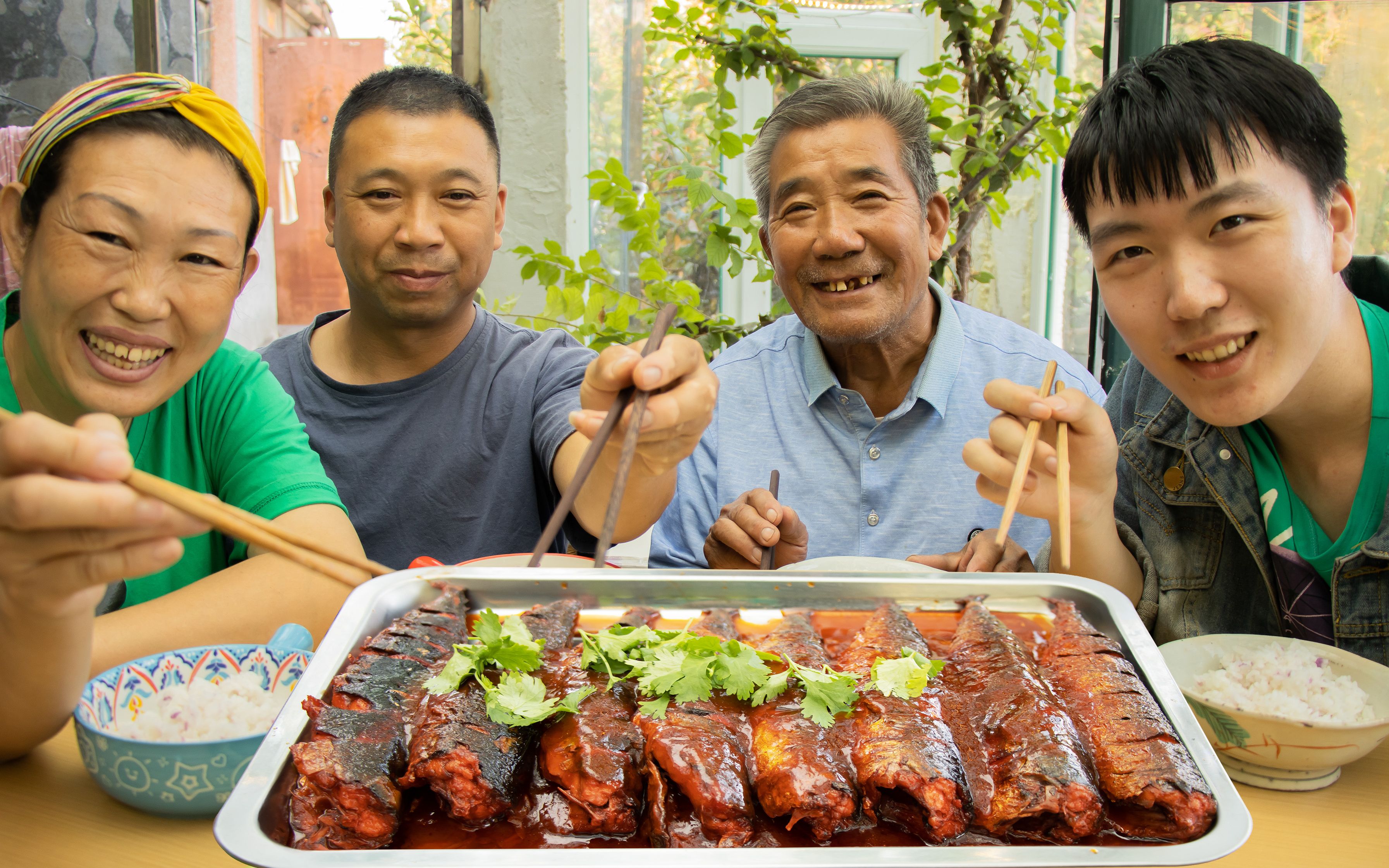 买老妈爱吃的鱼解馋,会成做8根茄汁青鱼,汁鲜肉嫩,一家都爱吃哔哩哔哩bilibili