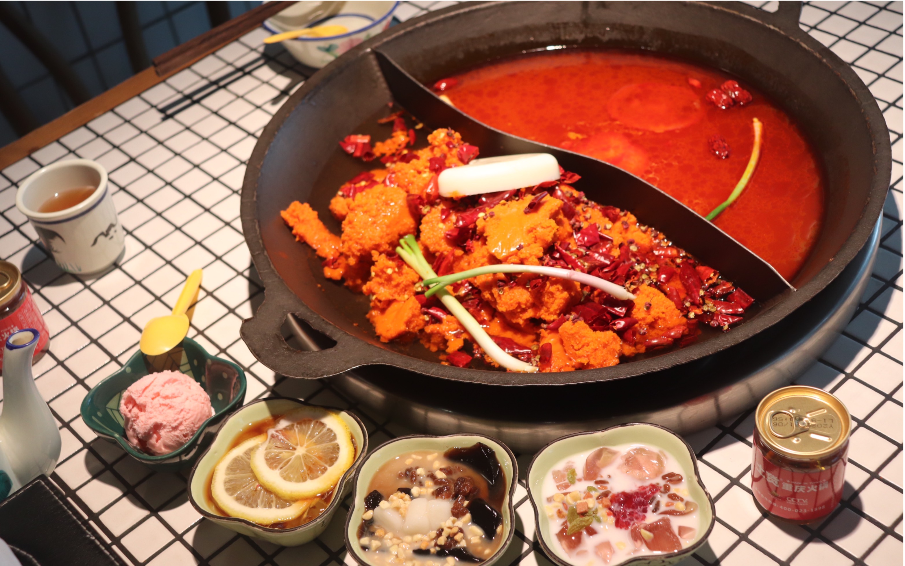 vol 7.重庆旅行day1|壹华里公园 土货老火锅 冷辣交替的一天