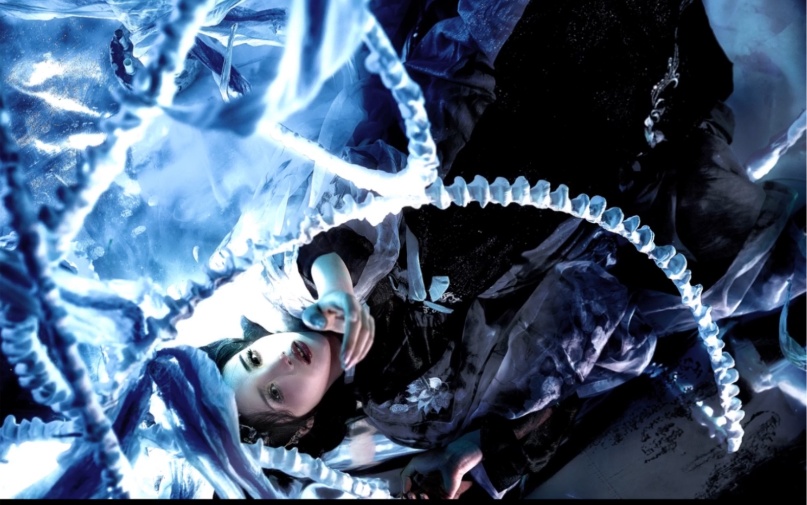 骨灵,听说西冥油幽海深处有种骨灵可以缚魂