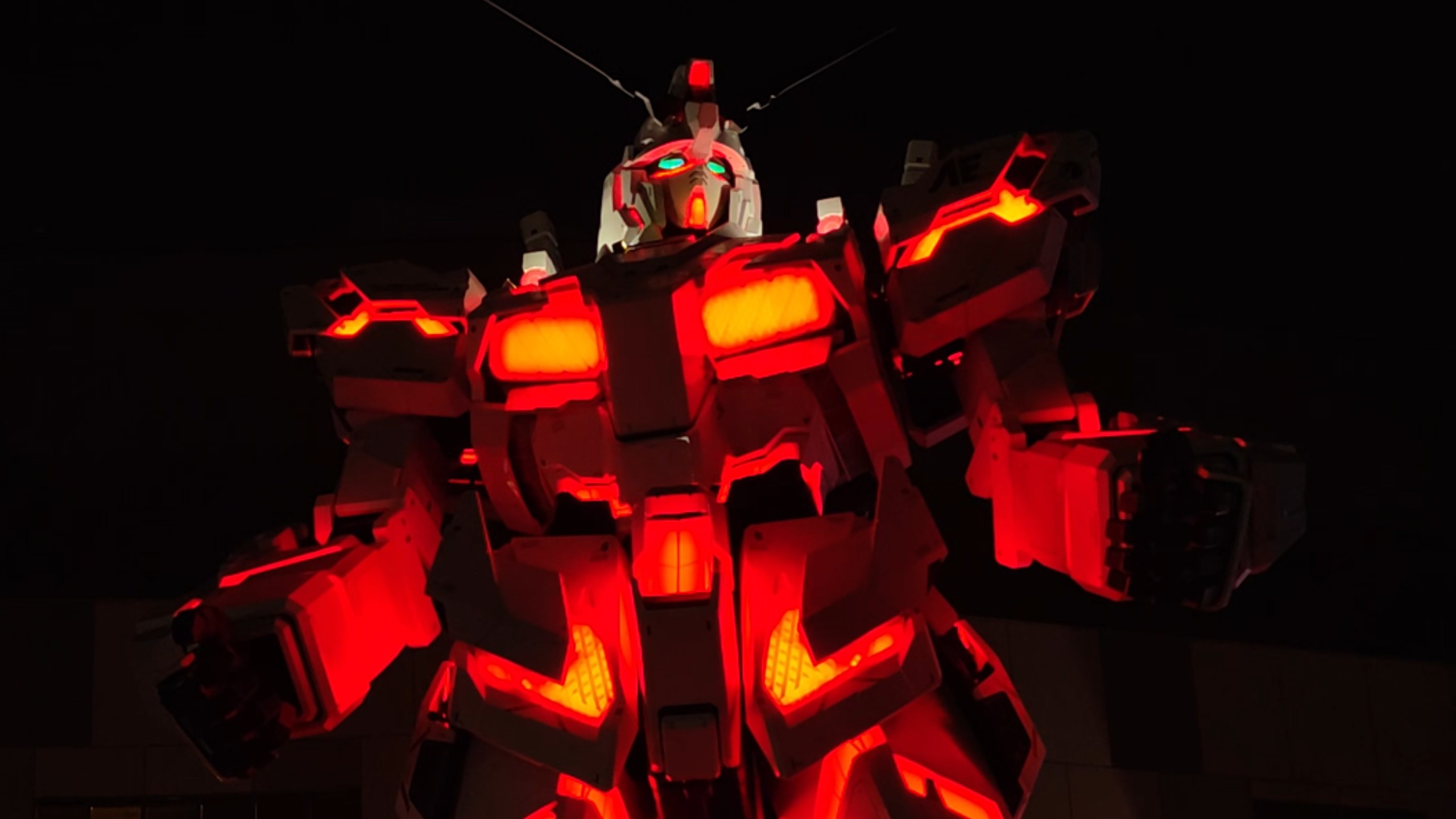 东京台场独角兽高达灯光秀