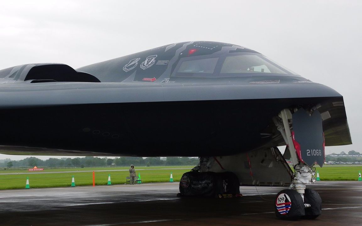 b2高空隐形轰炸机天空翱翔!_哔哩哔哩 (゜-゜)つロ 干杯~-bilibili