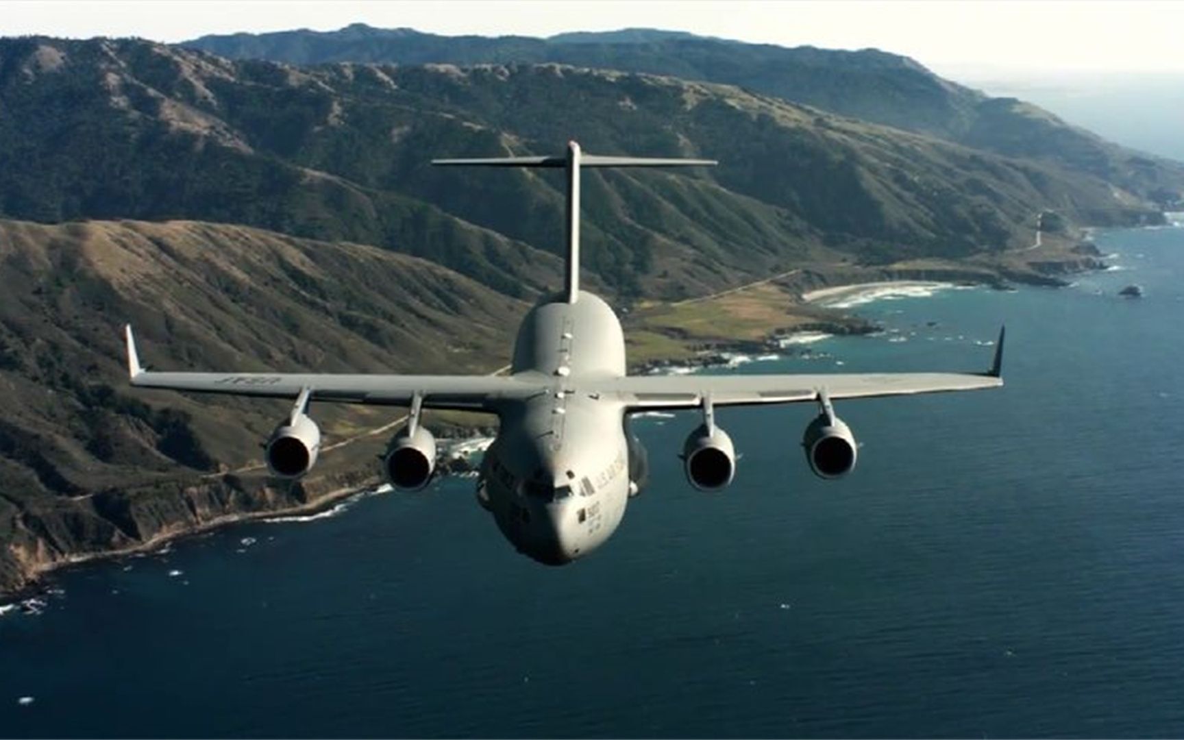 实拍c-17"环球霸王"运输机飞行秀