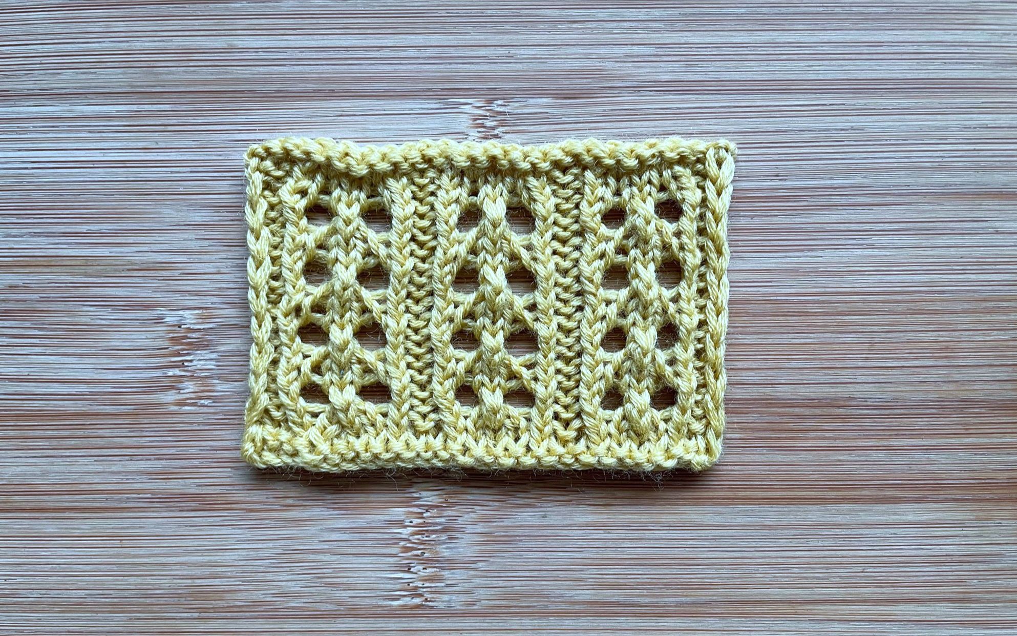 【轻描编织】棒针洞洞花样,针法简单,易学易织,织开衫比较修身